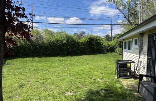 Airport Township House | Stylish 3br 2 bath close to downtown, the airport, and freeways.