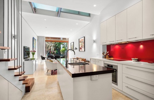 Balmain House | Stylish 3BR, 2BA King Beds Balmain Terrace Near Parks, Ferries & Darling Street