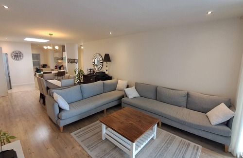 Plettenberg Bay Apartment | Stylish 3BR Apartment, Monks View Plettenberg bay