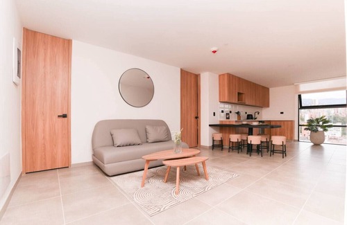 San Diego Apartment | Stylish 3BR Apt in El Poblado w/Jacuzzi & Cowork