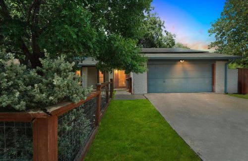 North Austin Civic Association House | Stylish 3BR Home + Private Pool
