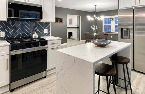 Cleveland Heights House | Stylish 3BR in Cleveland Hts | Close to Clinic, UH