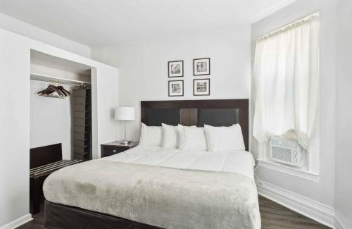Mexicantown - Southwest Detroit House | Stylish 3BR in Downtown Detroit Near Museums Dining
