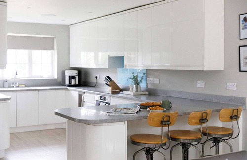 West Wittering House | Stylish 4 Bed Home close to beach