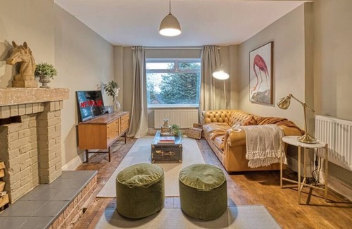 Little Malvern House | Stylish 4 bed house in Malvern.
