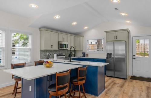 Plaza Midwood House | Stylish 4BR Haven: Serene Backyard and Fire Pit
