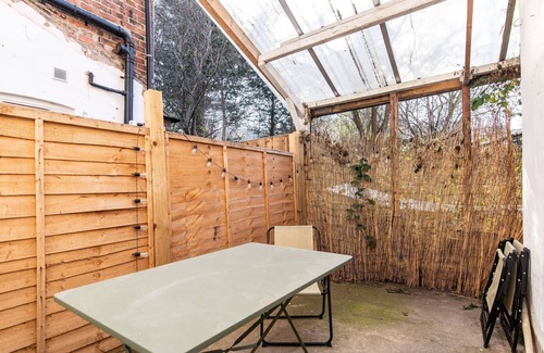 Derby Apartment | Stylish 5-Bed House Heart of Derby City Centre