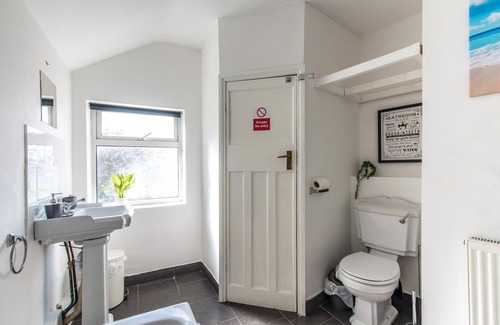Derby Apartment | Stylish 5-Bed House Heart of Derby City Centre