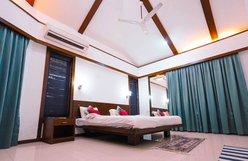 Marra Villa | Stylish 5 Bedroom Villa With Private Pool