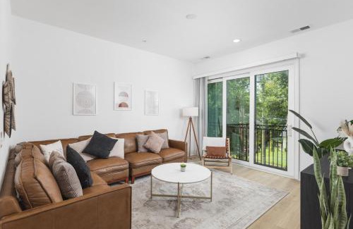 Cleveland Park Apartment | Stylish 5 Beds, 2 Bedroom in Trendy East Nashville