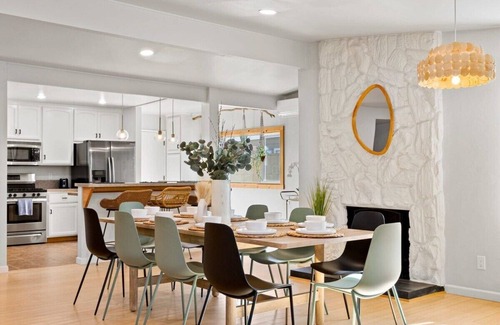 Serra Mesa House | Stylish 6-Bed Oasis w/Hot Tub, Fire Pit & Views