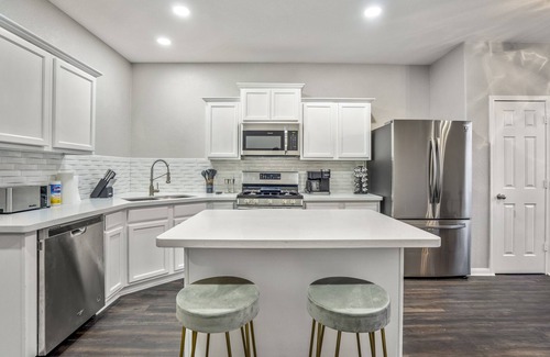 Spring House | Stylish 8-Guest Getaway with Fire Pit & Modern Comforts