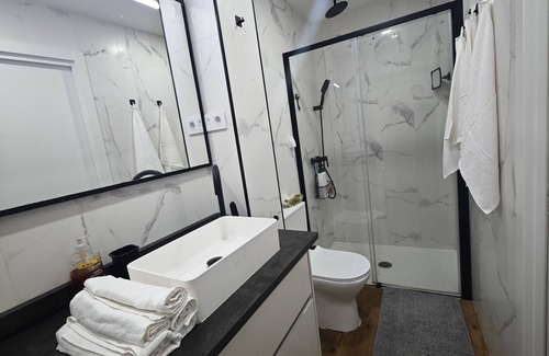 Alcobendas Apartment | Stylish Alcobendas Studio Seasonal