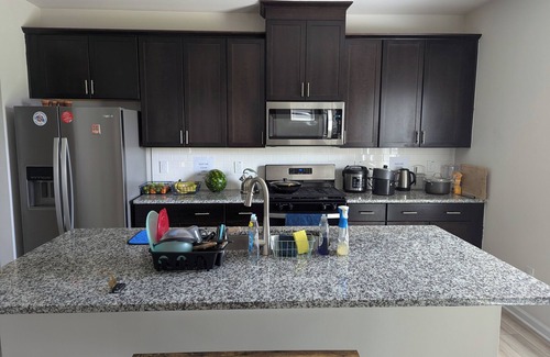 Mebane House | Stylish and charming 2-bedroom house with AC and WiFi in Mebane