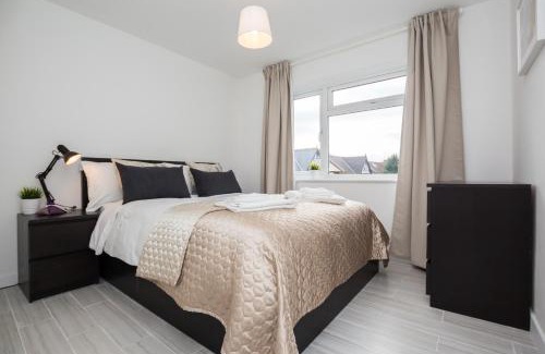 Ealing Apartment | Stylish and Cosy 1 BDR Apt, Ealing Broadway
