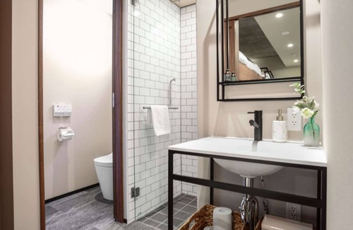 Higashiazabu Apartment | Stylish and homey space! // Alt Stay Azabudai 202