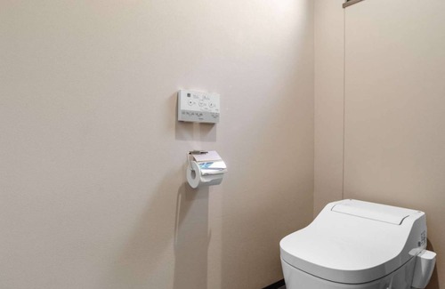 Higashiazabu Apartment | Stylish and homey space! // Alt Stay Azabudai 202