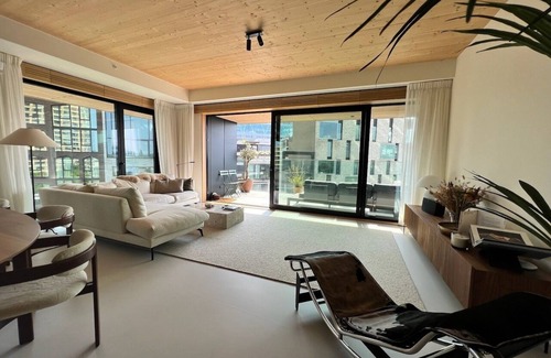Frankendael Apartment | Stylish and Luxurious Apartment Overlooking the Amstel River