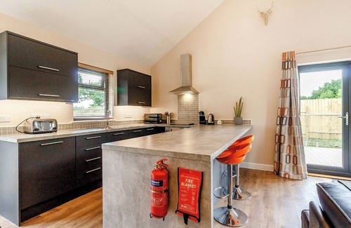 Selby Ski Chalet | Stylish and luxurious open plan lodge with underfloor heating and smart TV.