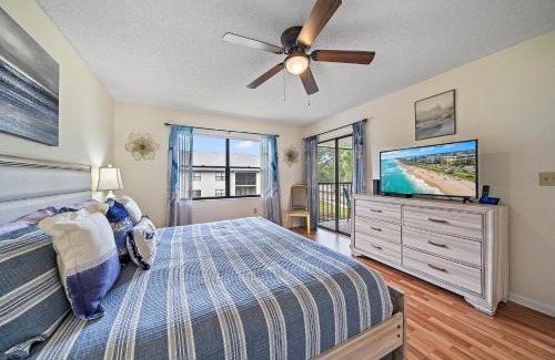 Trailer Estates Apartment | Stylish and Modern Shorewalk condo close to top beaches, heated pools, hot tub, IMG Academy, dining