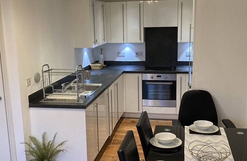 Broad Green Apartment | Stylish and spacious apartment.
