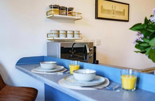 Livesey Apartment | Stylish and Spacious Peckham Flat