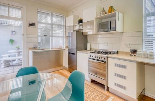 Windermere Condo | Stylish and Spacious 3 Sleeper Apartment with Pool