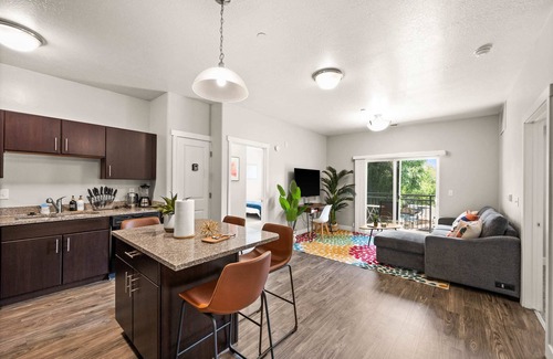 Fairpark Apartment | Stylish Apartment Close to Attractions