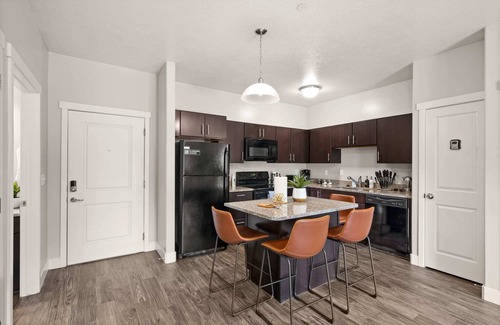 Fairpark Apartment | Stylish Apartment Close to Attractions