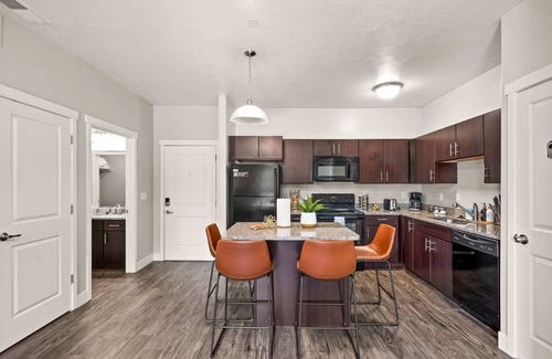 Fairpark Apartment | Stylish Apartment Close to Attractions
