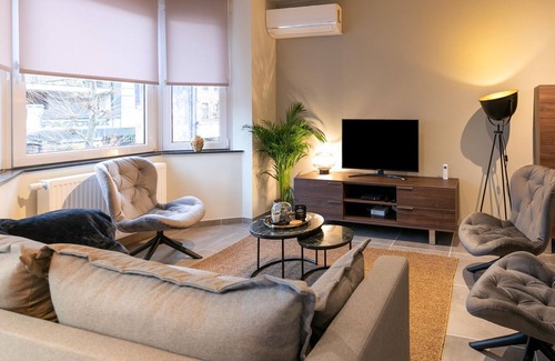 Eisden Apartment | Stylish apartment in Maasmechelen with balcony