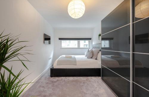 Churchill Apartment | Stylish Apartment by Chelsea-Victoria-Pimlico