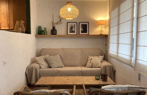 L'Ampolla Apartment | Stylish apartment