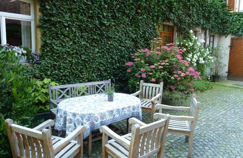 Leutenbach Apartment | Stylish apartment II on a Franconian fruit and distillery