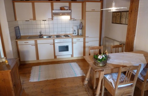 Leutenbach Apartment | Stylish apartment III on Franconian fruit and Brennereihof