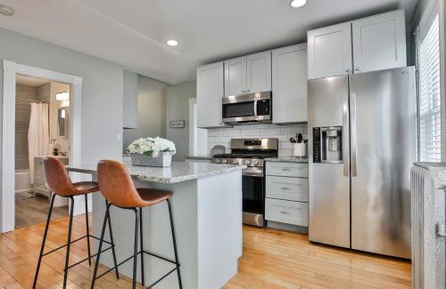 North Andover Apartment | Stylish Apartment Near Downtown, Highways, Boston