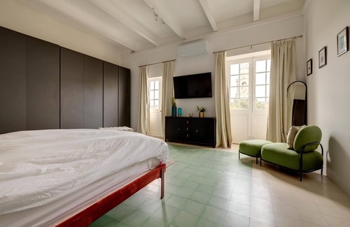 Madliena Apartment | Stylish Apartment Steps From the Capital