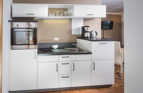 Fleischervorstadt Apartment | Stylish apartment with kitchen & parking space included - Business Apartment 1