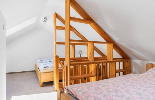Weidhausen Apartment | Stylish apartment with terrace in Sonneberg