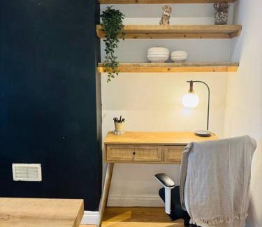 Bristol Apartment | Stylish Apartment with Stunning Views