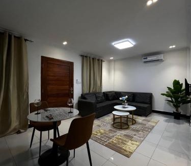 Kivukoni Apartment | Stylish Apt At Mbezi Beach