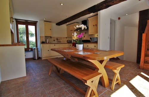 Chillington House | Stylish barn conversion in the beautiful South Hams - quiet location, sleeps 6