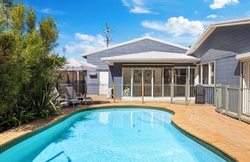 Sawtell House | Stylish Beach House with Pool, Close walk to Cafes and Beach, Golf Course View