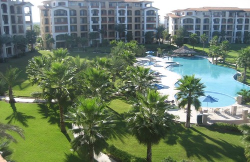 La Paz Villa | Stylish Beach Villa, Long Sunsets, Views from Every Room, Steps to Beach