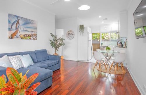 Brighton Apartment | Stylish Beachside Comfort Your Brighton Retreat