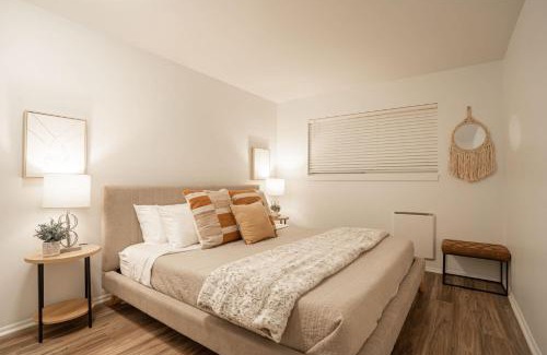 West Bellevue Apartment | Stylish Bellevue Stay half mile to downtown