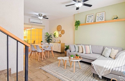 La Paz House | Stylish Bi-Level Home, Private Patio, Near Beach!