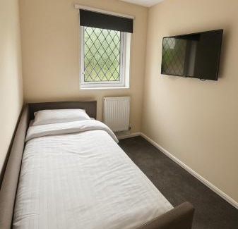 Chapeltown House | Stylish & Brand-New Home 2025