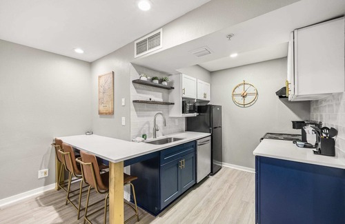 Buckhead Village Apartment | Stylish Buckhead Condo: Your Urban Getaway in ATL.