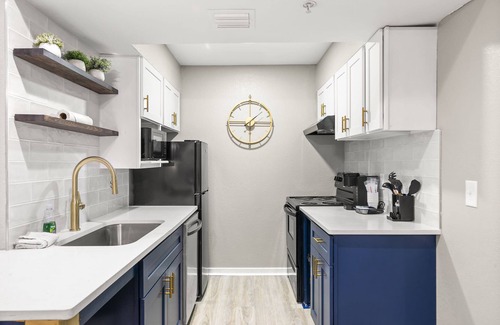 Buckhead Village Apartment | Stylish Buckhead Condo: Your Urban Getaway in ATL.